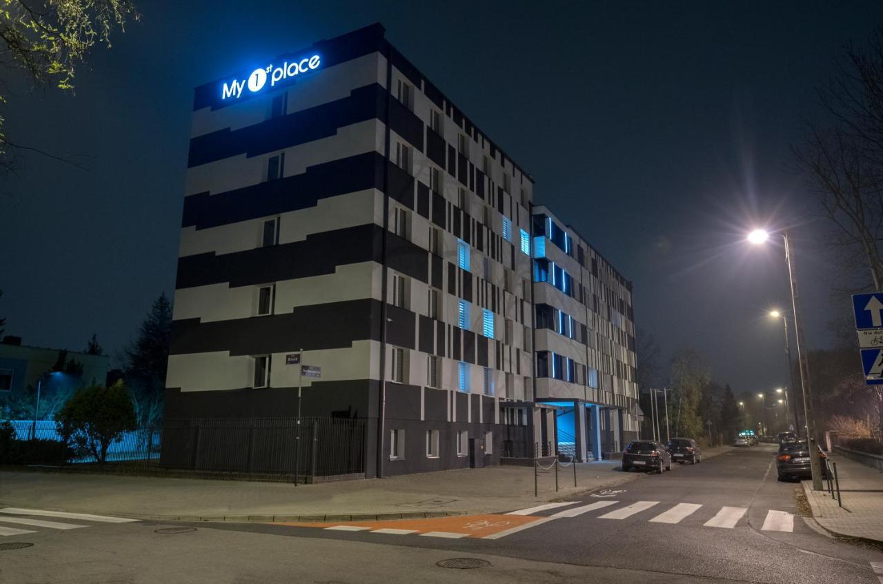 My 1St Place Poznan Aparthotel Kültér fotó